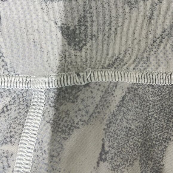 Lululemon Wunder Under Hi-Rise 1/2 Tight 17" Size 4 - Picture 8 of 9